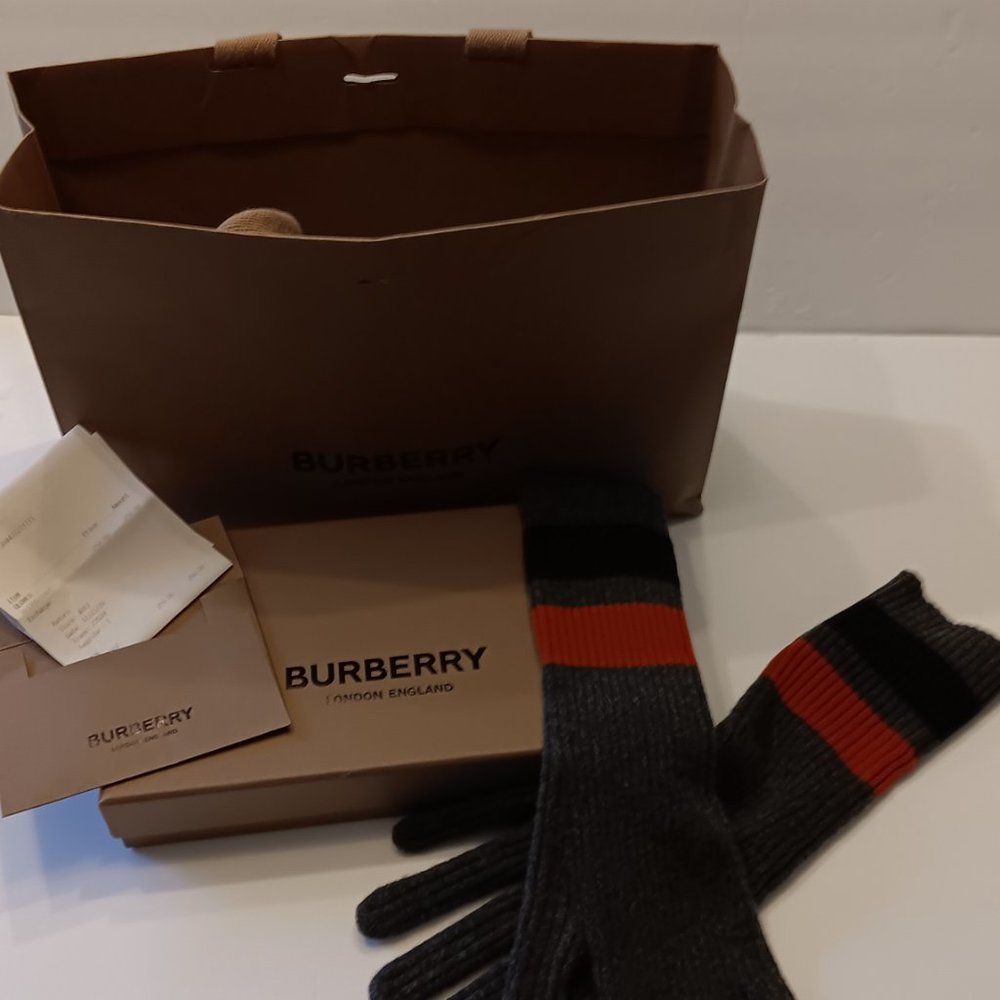 NEW Burberry Cashmere Blend Gloves - Picture 7 of 8